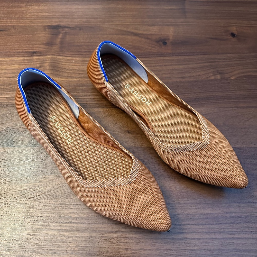 Rothys The Point flat in Fawn